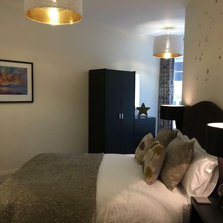 Star Tree Apartment ยอร์ค ภายนอก รูปภาพ