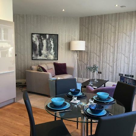 Star Tree Apartment ยอร์ค ภายนอก รูปภาพ