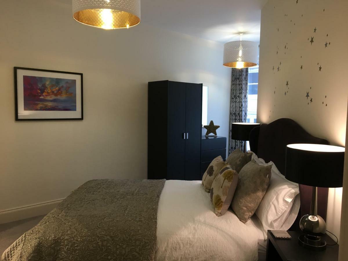 Star Tree Apartment ยอร์ค ภายนอก รูปภาพ